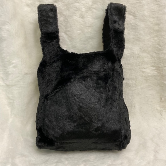 $20 Super Cute Kuromi Black Plush HandBag - Picture 3 of 7
